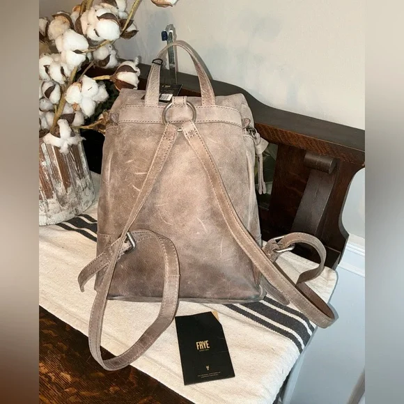 Frye Melissa Leather Zip Backpack Gray Grey Retail $358 - Picture 2 of 13